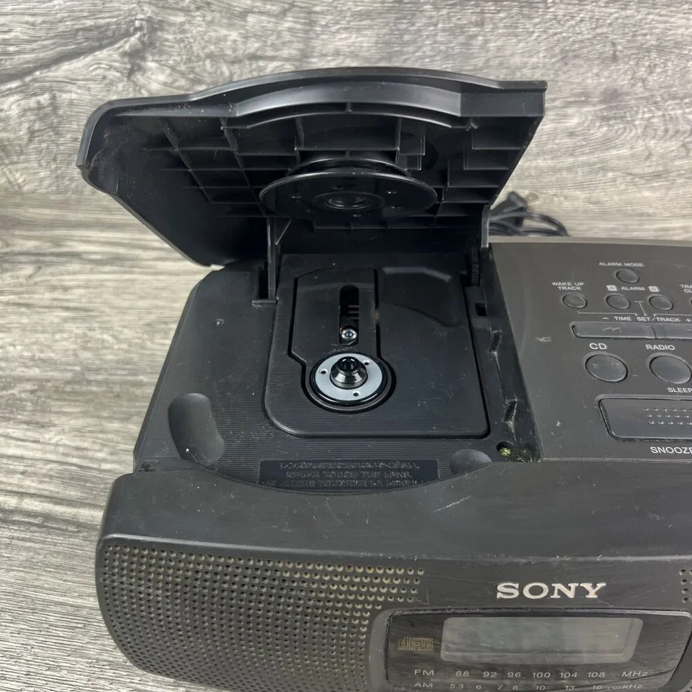 Vintage Sony ICF-CD820 Stereo Alarm Clock AM/FM CD Player Works Tested *Read
